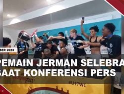 [Video] Pemain Selebrasi Di Ruang Konferensi Pers, Pelatih Disiram Bir | U-News