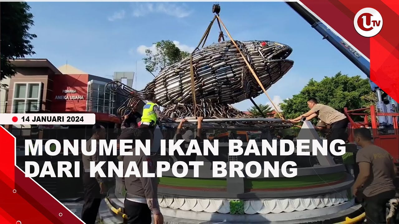 POLRESTA PATI DIRIKAN MONUMEN IKAN BANDENG DARI KNALPOT BRONG