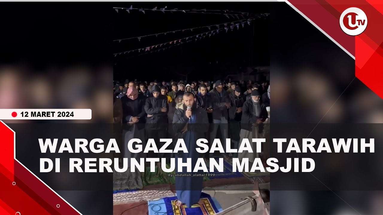 [Video] Warga Gaza Salat Tarawaih di Tengah Reruntuhan Masjid