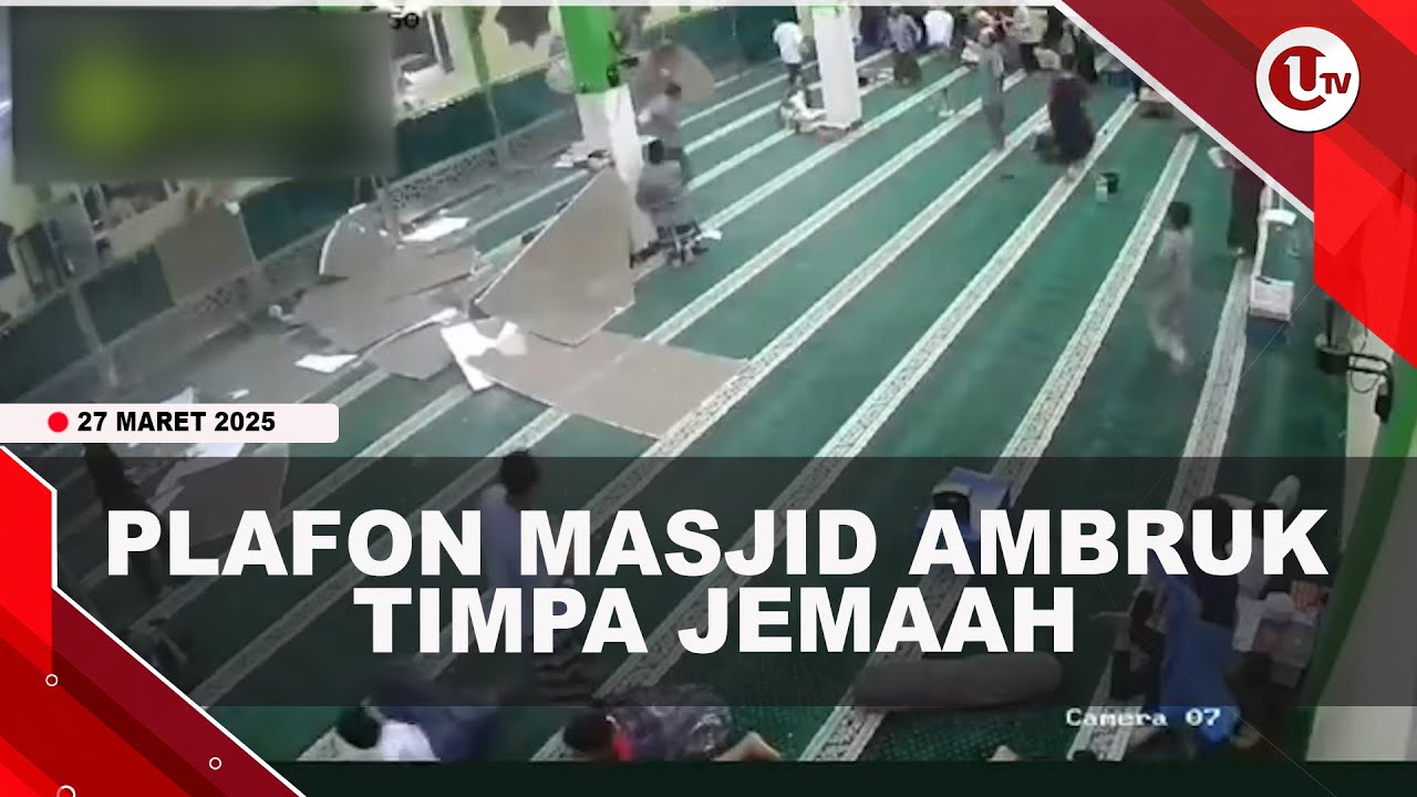 Detik-Detik Plafon Masjid Ambruk Timpa Jemaah Iktikaf