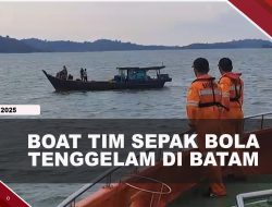 [VIDEO] Long Boat Tim Sepak Bola Tenggelam 2 Orang Dinyatakan Hilang