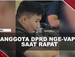 [VIDEO] Viral, Anggota DPRD Kendari Nge-Vape Saat Rapat Dengan Korban PHK
