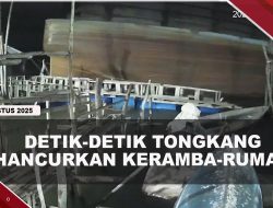 [VIDEO] Tongkang Hanyut Tabrak Empat Rumah, Pompong, Hingga Keramba | U-NEWS