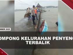 [VIDEO] Pompong Bawa 6 Staf Kelurahan Penyengat Terbalik Dihantam Angin Kencang | U-NEWS