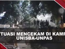 [VIDEO] Polisi Tembakkan Gas Air Mata Ke Area Kampus Unisba Dan Unpas | U-NEWS