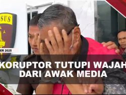 [VIDEO] 2 Koruptor PNBP Kapal Batam Tutupi Wajah Saat Digiring Ke Mobil Tahanan | U-NEWS