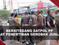 [VIDEO] Aksi Geber Motor Picu Adu Mulut Petugas Satpol PP