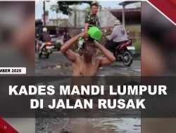 [VIDEO] Aksi Protes Kades Bonder Lombok Mandi Lumpur di Jalan Rusak | U-NEWS