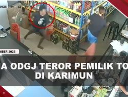[VIDEO] Pria ODGJ Bawa Gvnt!ng Anc4m Pemilik Toko di Karimun | U-NEWS