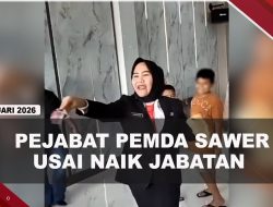 [VIDEO] Viral, Pejabat di Sumsel Joget Sambil Sawer Uang Usai Naik Jabatan | U-NEWS
