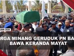 [VIDEO] Tolak Putusan Perkara Lahan, Ratusan Warga Minang Geruduk PN Batam | U-NEWS