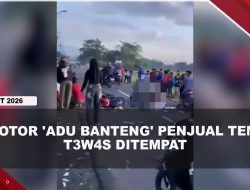 [VIDEO] Hindari Ledakan Petasan, 2 Motor ‘Adu Banteng’ Hingga Penjual Tempe Tewas | U-NEWS