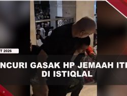 [VIDEO] Pencuri HP Kepergok Bawa K4bvr Tas Dan Ponsel Jemaah Itikaf Istiqlal | U-NEWS