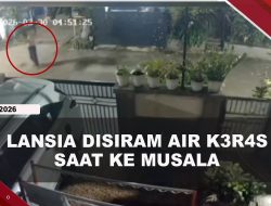 [VIDEO] Lansia Disiram Air K3r4s Saat Ke Musala Untuk Salat Subuh | U-NEWS