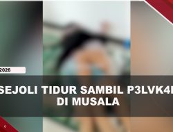 [VIDEO] Tidur Sambil Berpelukan di Musala, Sejoli Disiram Dan Dilempar Ember | U-NEWS