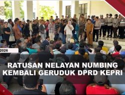 [VIDEO] Tolak Sedimentasi Pasir Laut, Ratusan Nelayan Numbing Kembali Geruduk DPRD Kepri | U-NEWS