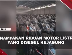 [VIDEO] Kejagung Segel Gudang Ribuan Motor Listrik Kasus MBG, 1 Unit Seharga Rp42 Juta | U-NEWS