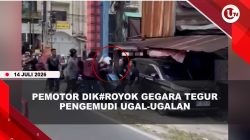 [VIDEO] Tegur Pengemudi Ugal-Ugalan, Pemotor Bonceng Anak-Istri Dik#royok Satu Rombongan | U-NEWS